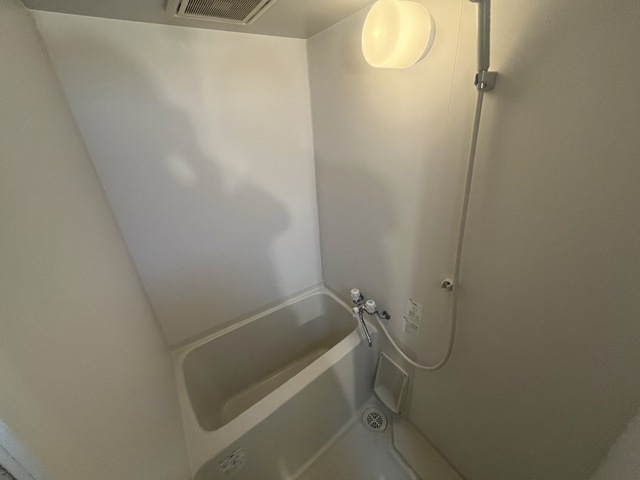 バス・シャワールーム　別階１号室