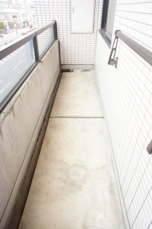 バルコニー　図面と現状に相違がある場合には現状を優先