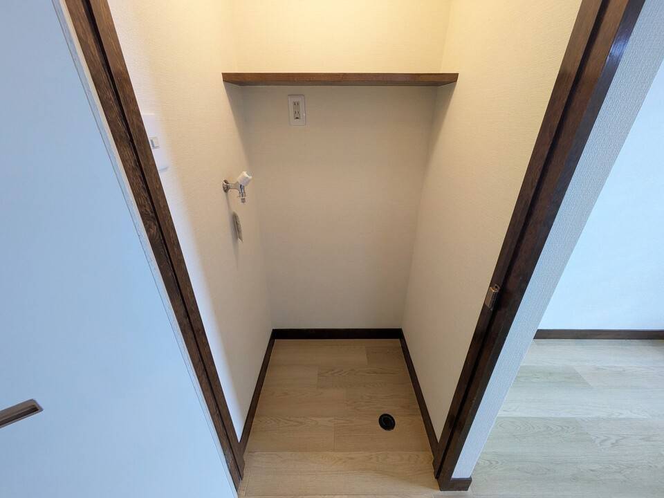 洗面設備　洗濯機置場