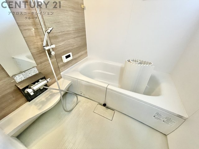 バス・シャワールーム　浴室乾燥機ついてます♪