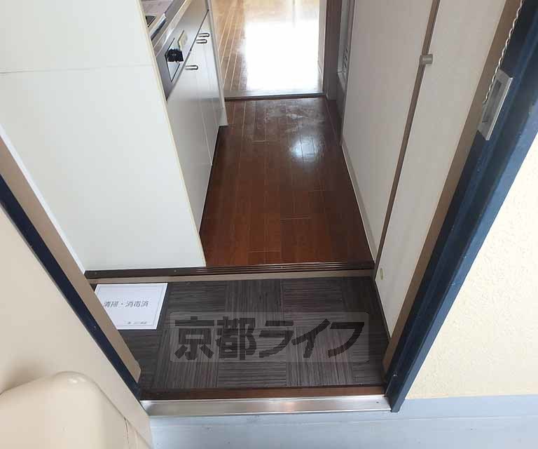 玄関　お部屋の入り口です