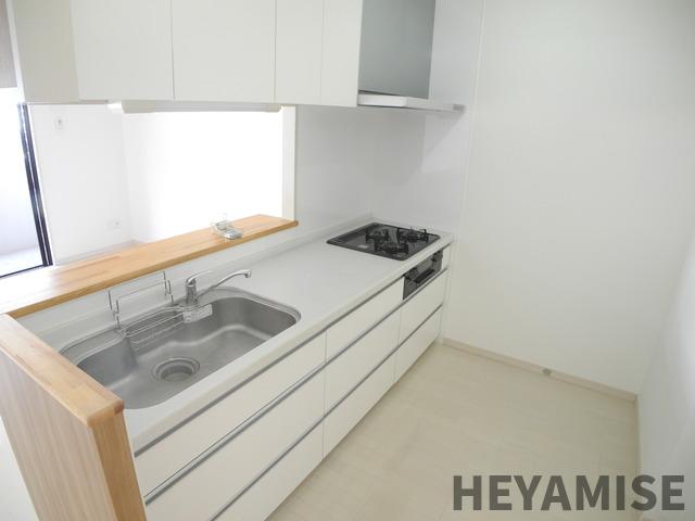 キッチン　※同間取りの別の階のお部屋の画像です※