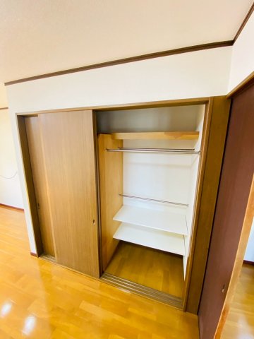 収納　洋室(1)☆