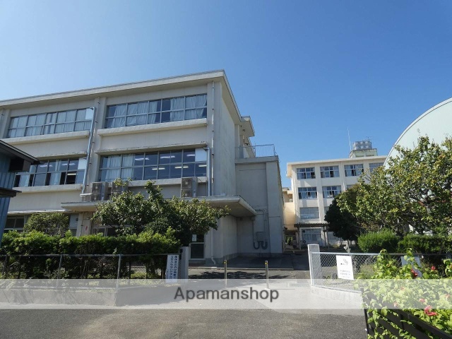 小学校　川崎小学校（小学校）まで939m