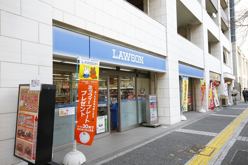 コンビニ　ローソン桜通本町店（コンビニ）まで448m