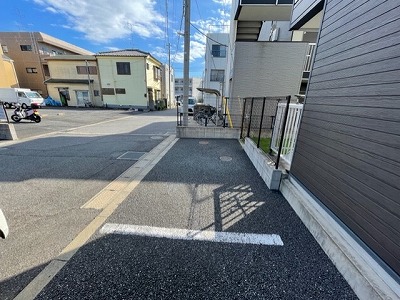 駐車場　駐車場