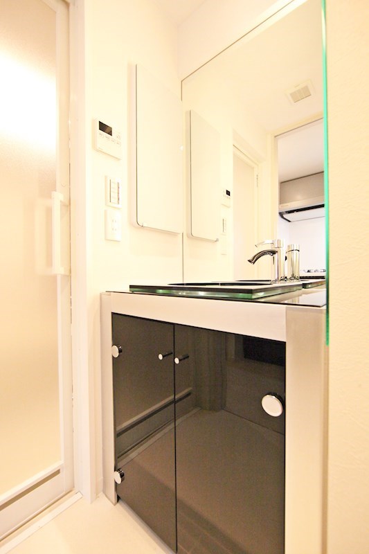 洗面設備　独立洗面台　室内洗濯機置場