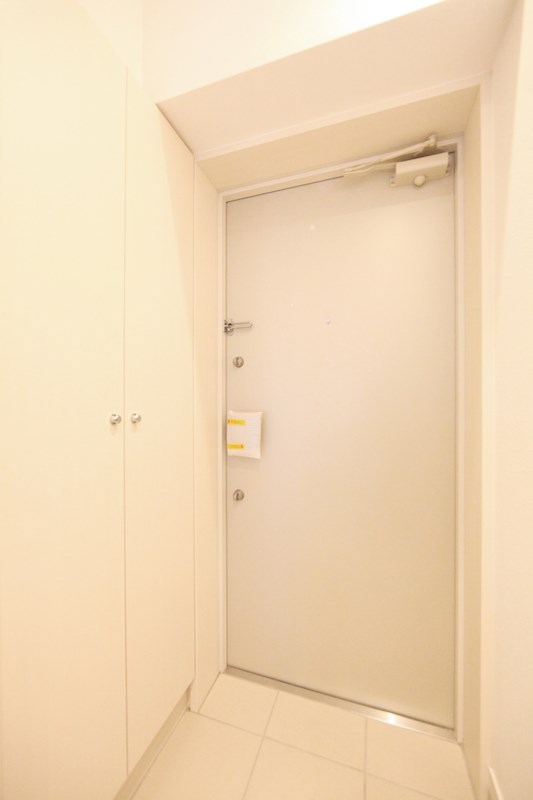 玄関　玄関　シューズボックス