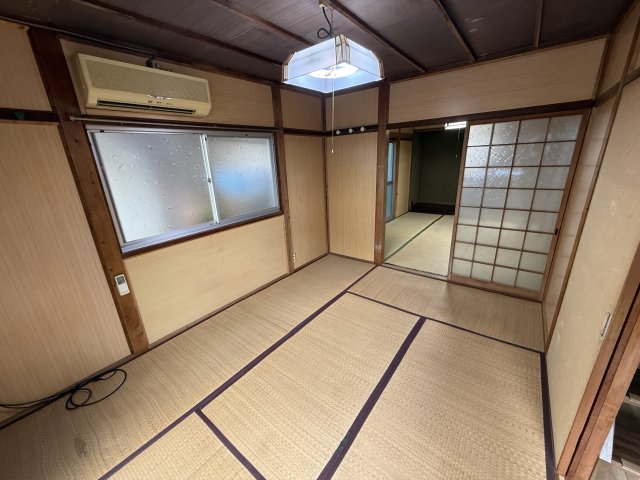 南丹市八木町貸家の居間写真