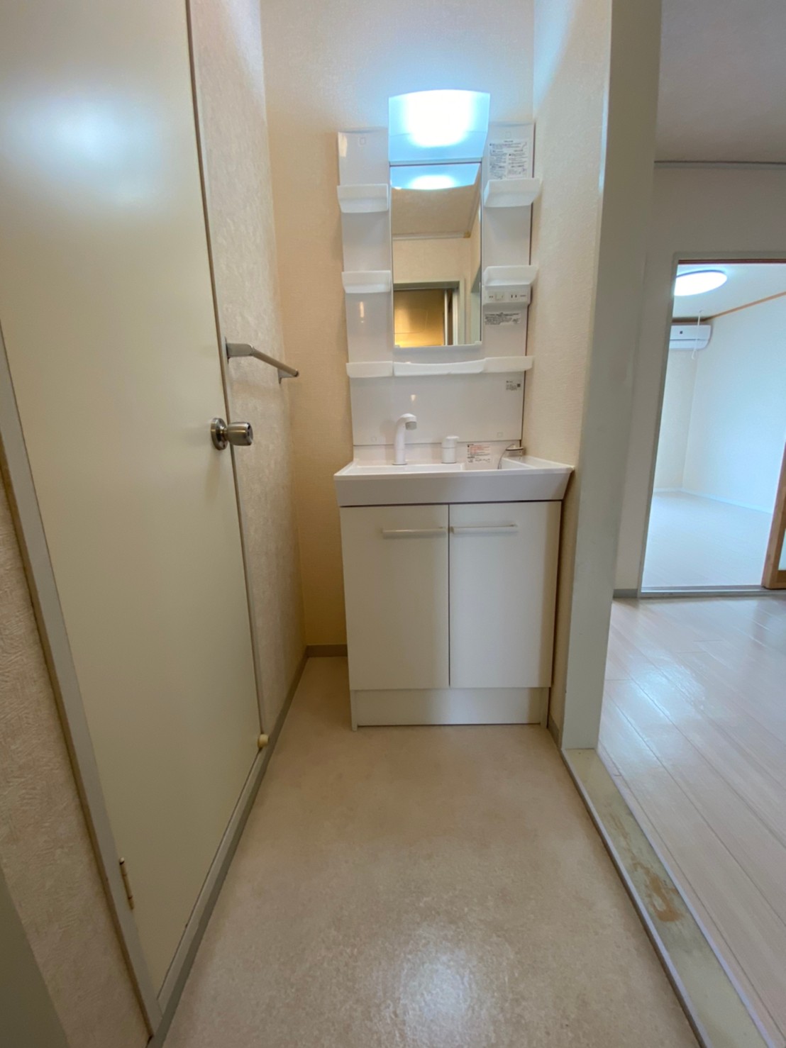 洗面設備　同建物別号室