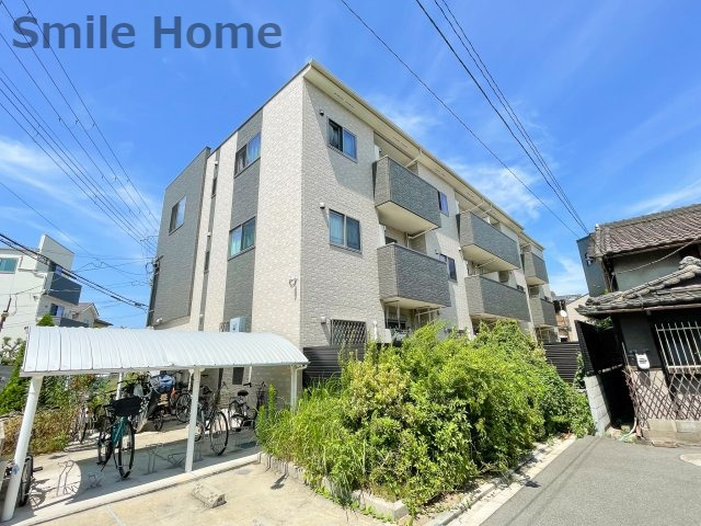 建物外観　インターネット無料で使えます