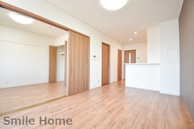 居室・リビング　人気のカウンターキッチンです