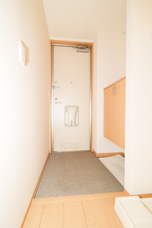 玄関　図面と現状に相違がある場合には現状を優先