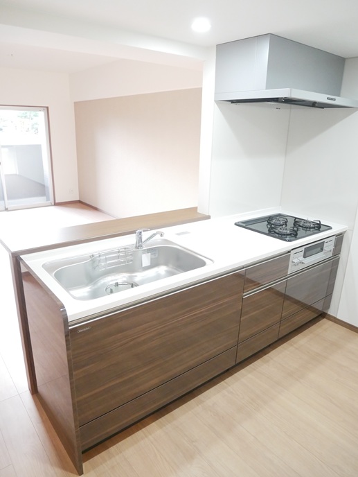 キッチン　※同タイプの写真。建築中の為、現状優先。