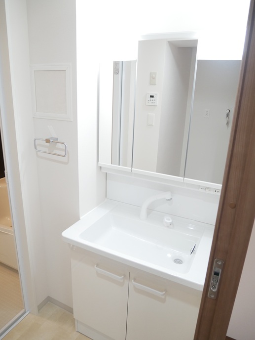 洗面設備　※同タイプの写真。建築中の為、現状優先。