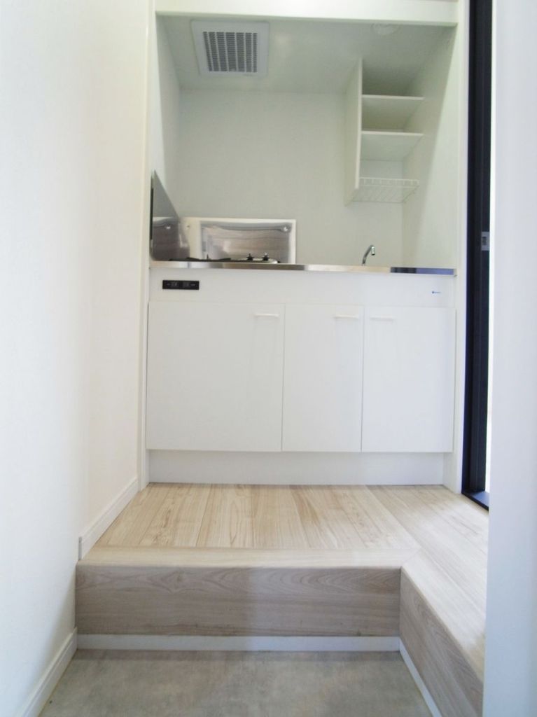 玄関　キッチン