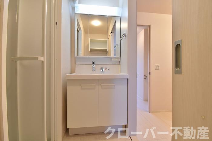 洗面設備　洗髪洗面化粧台