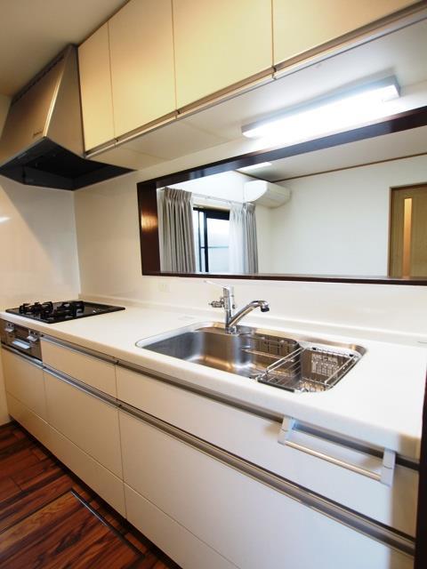 キッチン　人気の対面式キッチンです☆