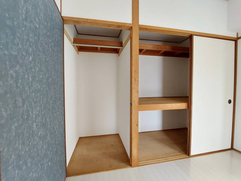 収納　クローゼット