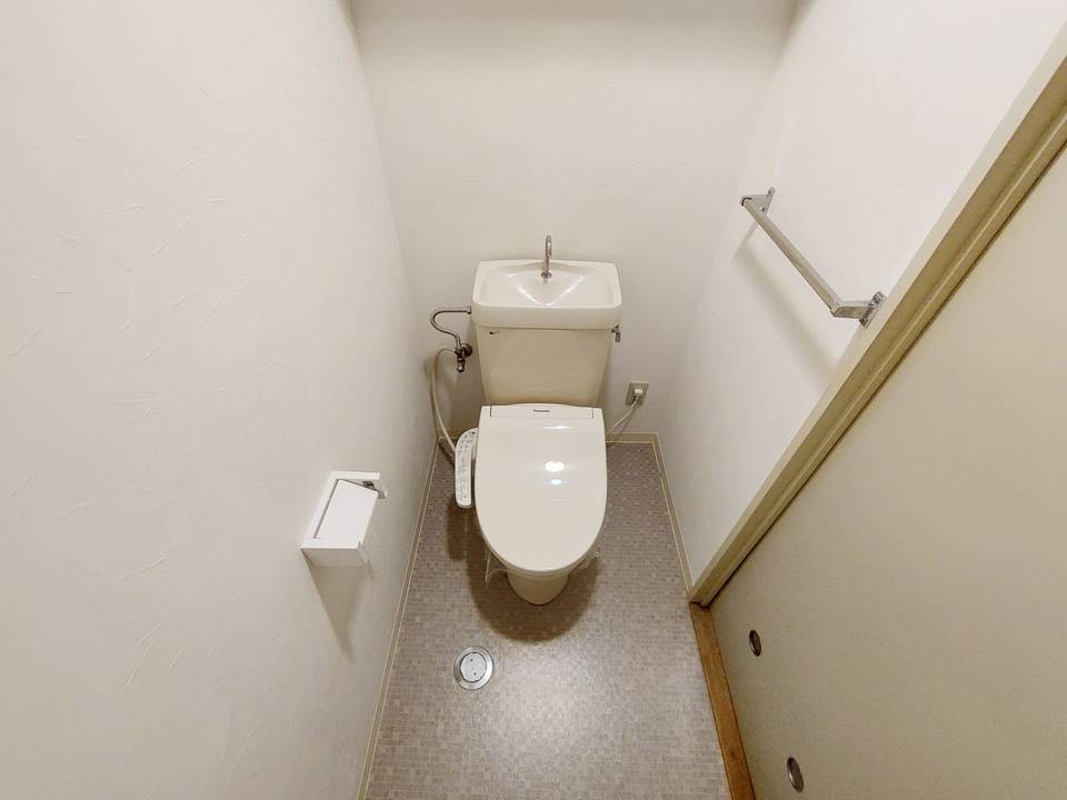 トイレ　トイレ