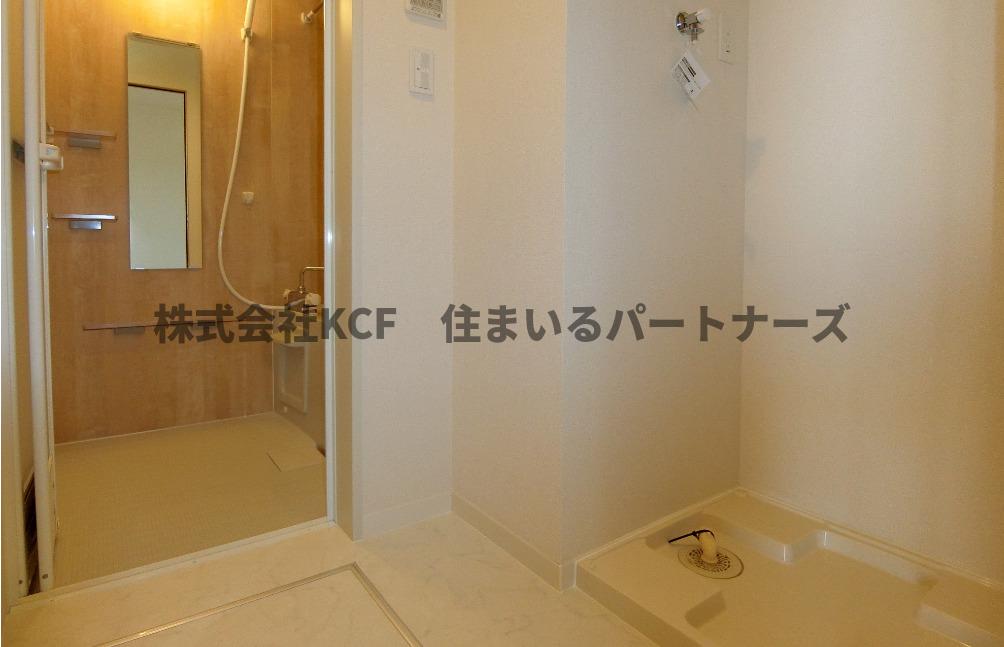 洗面設備　脱衣スペースもあります