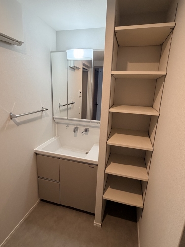 洗面設備　※掲載の写真は別室のものを含みます。