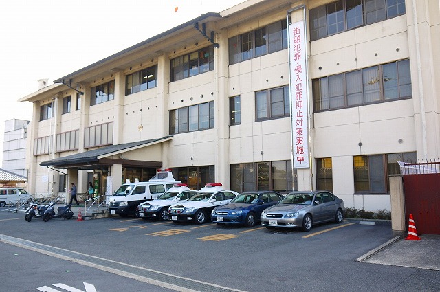 警察署・交番　木津警察署（警察署・交番）まで303m