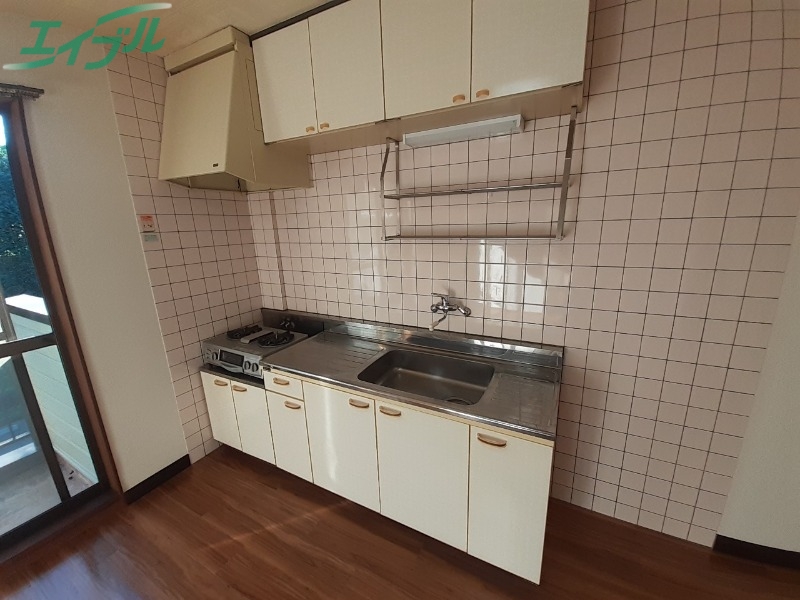 キッチン　※同物件同型の参考写真