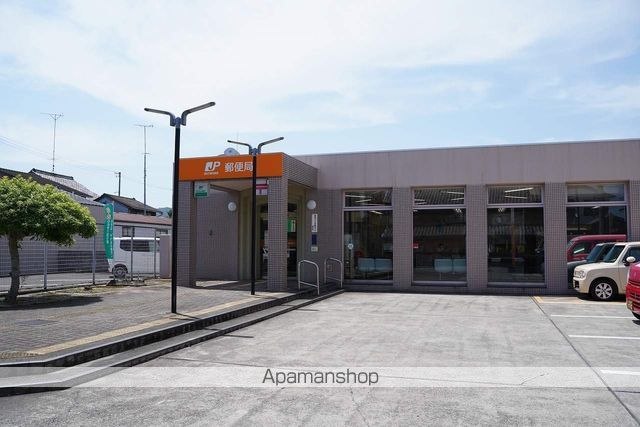 郵便局　阿南富岡西郵便局（郵便局）まで902m