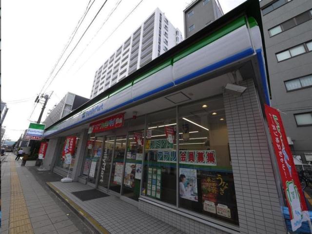 コンビニ　ファミリーマート仙台木町通一丁目店（コンビニ）まで65m