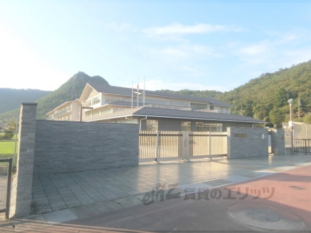 小学校　箕作小学校（小学校）まで850m