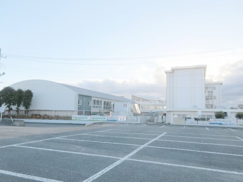 中学校　宇都宮市立陽北中学校（中学校）まで481m