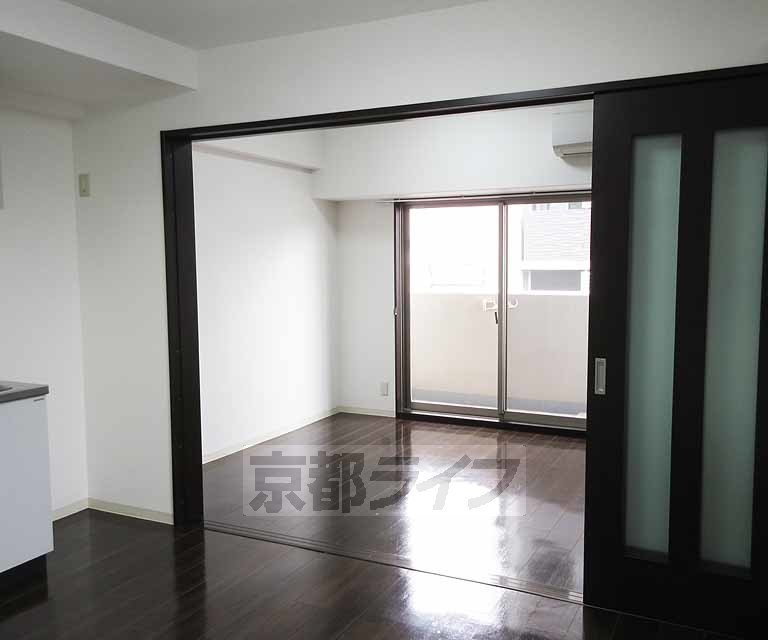 居室・リビング　６．５帖のＤＫ。