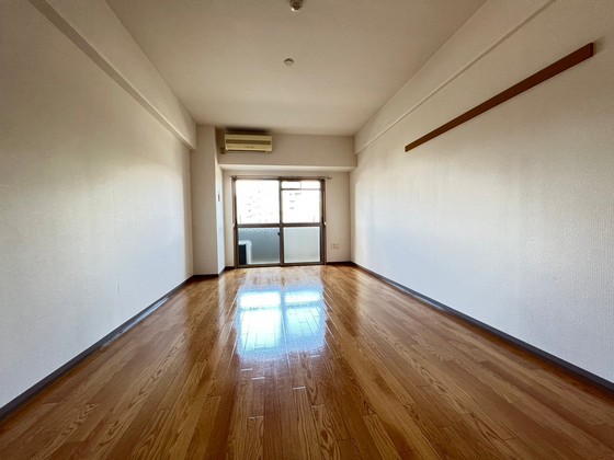 居室・リビング　掲載写真は同マンション別部屋参考写真となります。