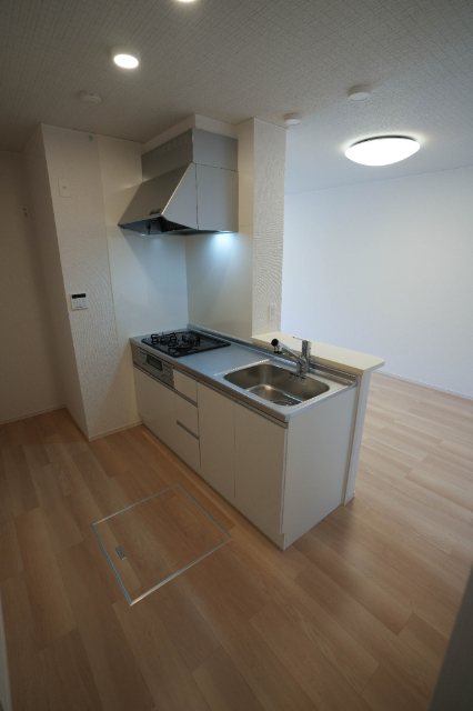 キッチン　同じ施工会社のお部屋