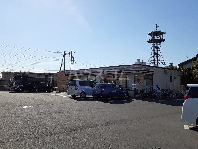 コンビニ　セブンイレブン さいたま中尾緑島店（コンビニ）まで673m