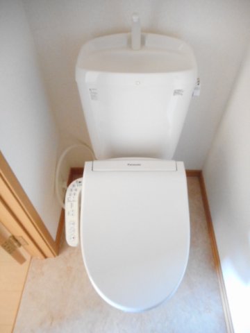 トイレ　コンパクトで使いやすいトイレです