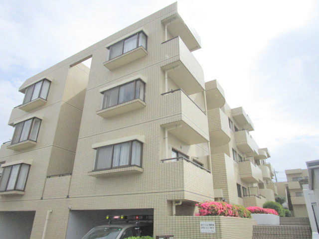 ロビー　贅沢な低層RC造マンション