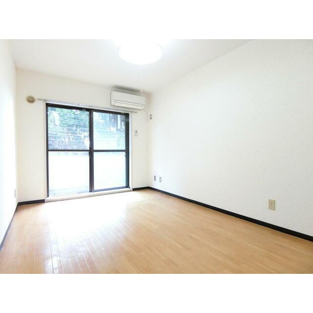 居室・リビング　7帖洋室