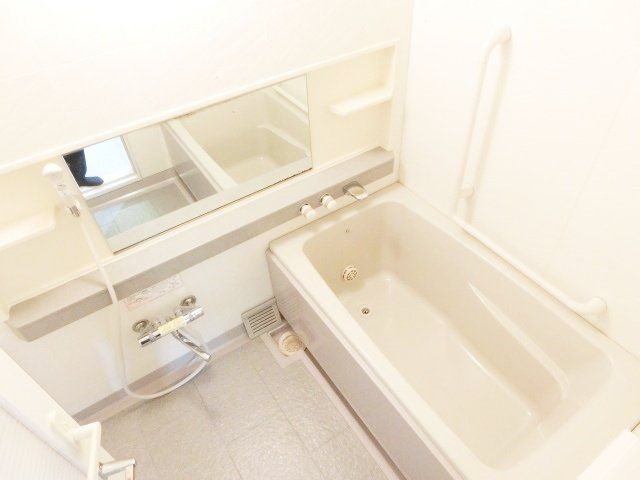 バス・シャワールーム　経済的な追焚機能付