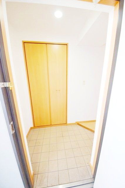 玄関　★★風通しの良い2面採光★★