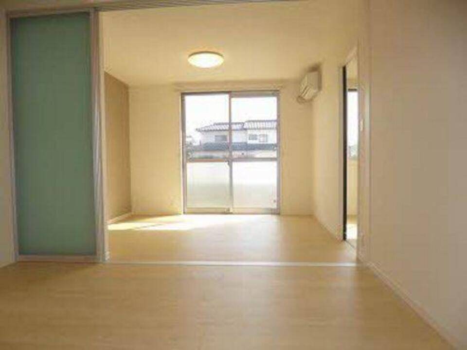 居室・リビング　リビング