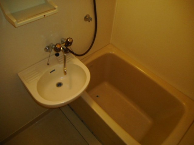 バス・シャワールーム　バス