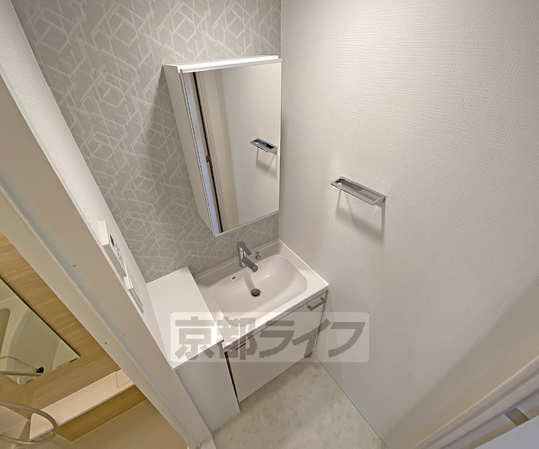 洗面設備　収納あり
