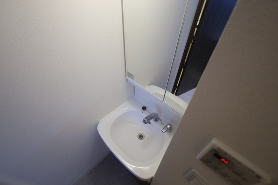 洗面設備　※別号室の写真となります