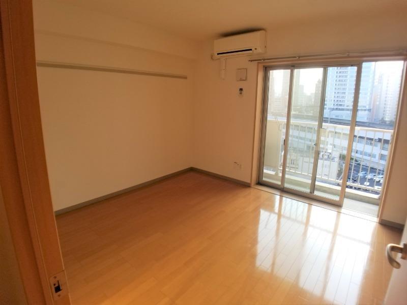 その他　床暖房付きリビング