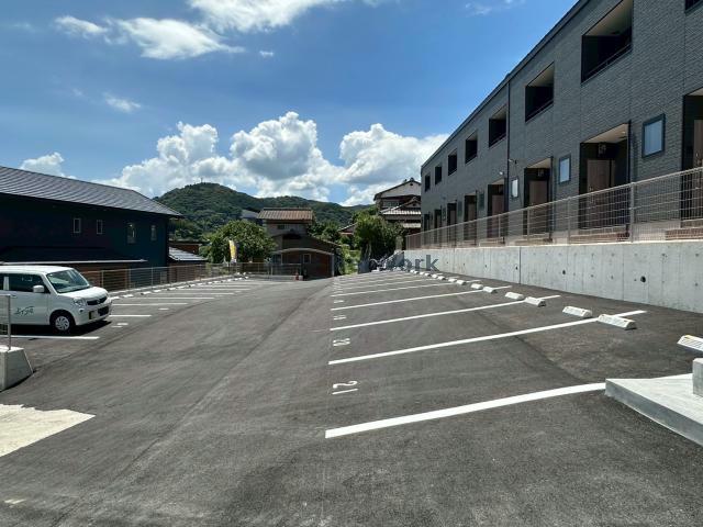 駐車場　駐車場