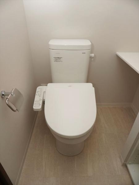 トイレ　トイレ