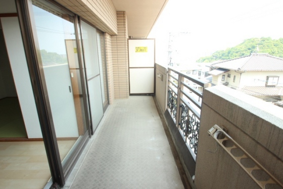 バルコニー　※別部屋の写真です