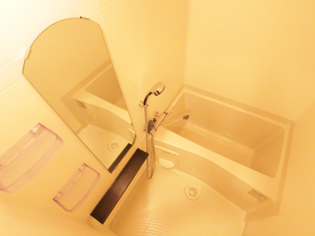 バス・シャワールーム　※別室の参考写真の為、現況優先です。